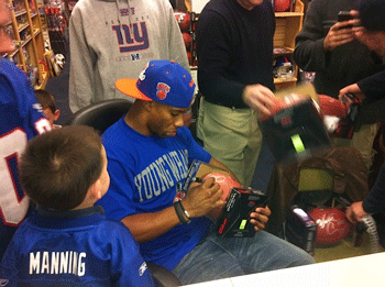 Victor Cruz In-Store Signing Football at Cow Over The Moon Toys and Sports Memorabilia